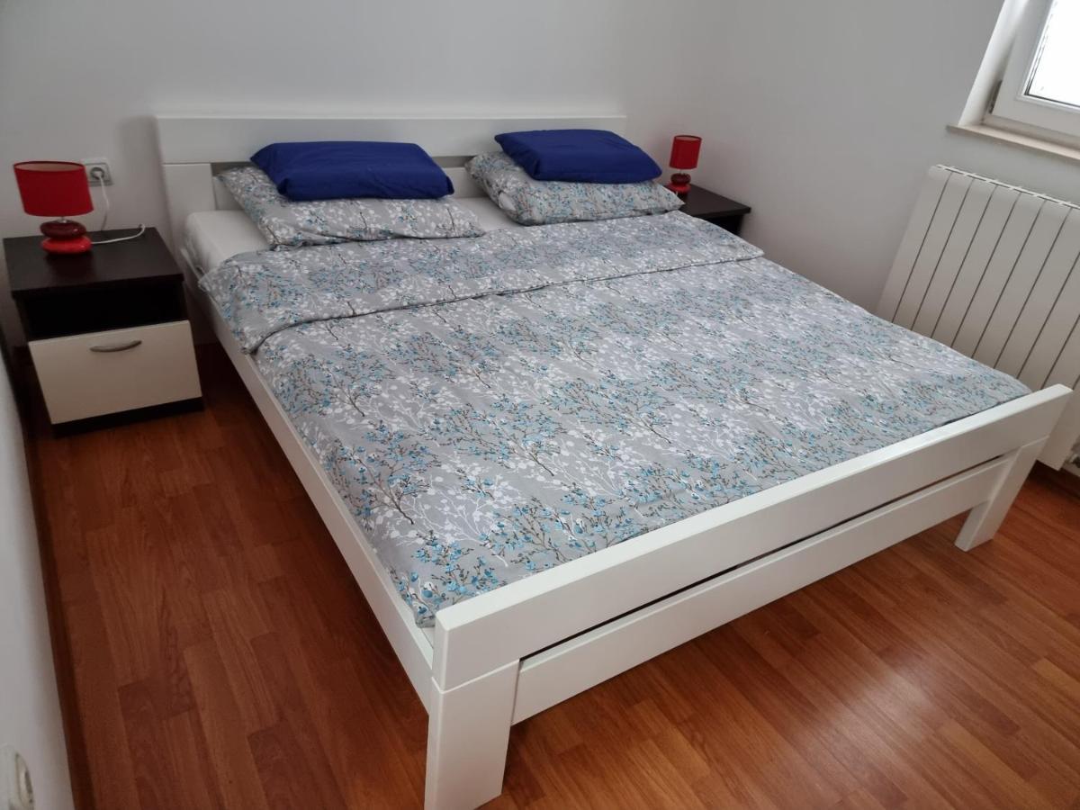 Apartments Katarina Šmrika Екстериор снимка
