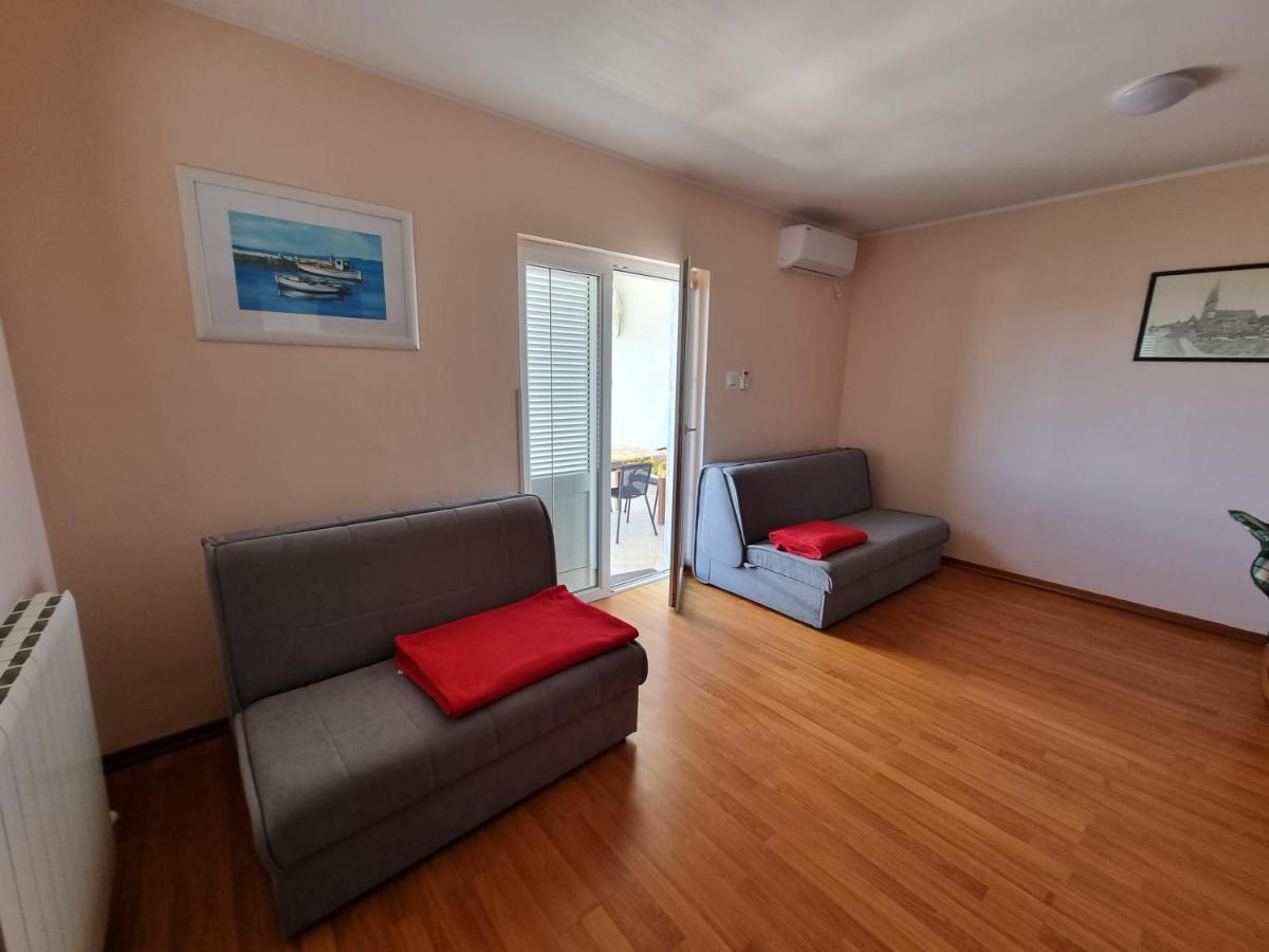 Apartments Katarina Šmrika Екстериор снимка